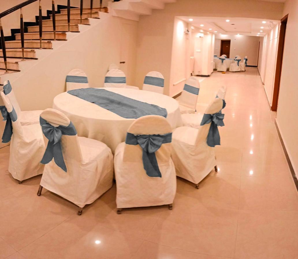 Hayat Grand Guest House 이슬라마바드 외부 사진