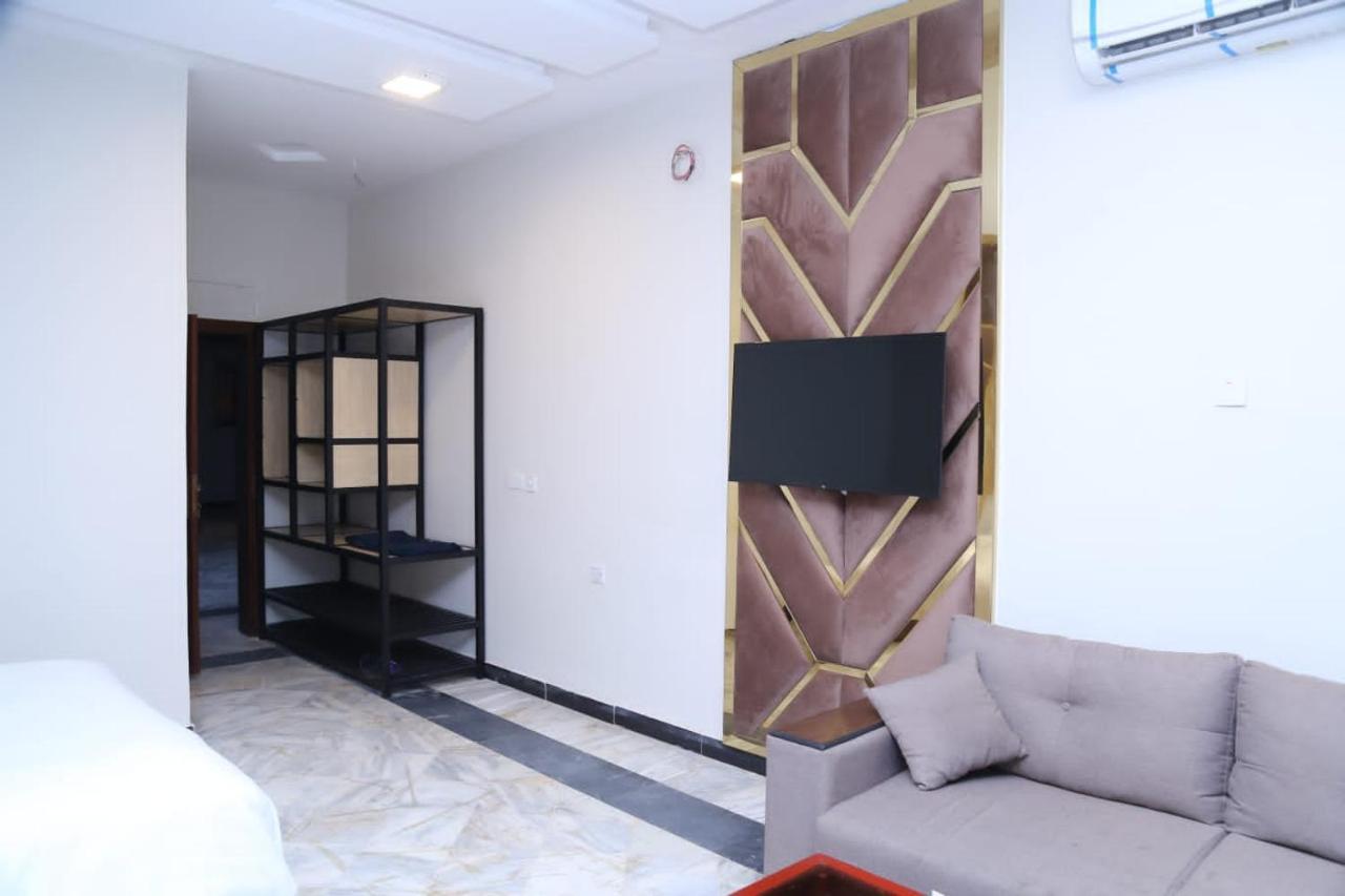 Hayat Grand Guest House 이슬라마바드 외부 사진