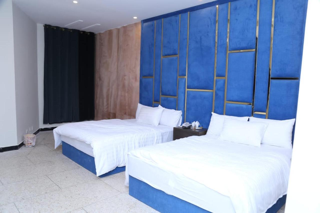 Hayat Grand Guest House 이슬라마바드 외부 사진