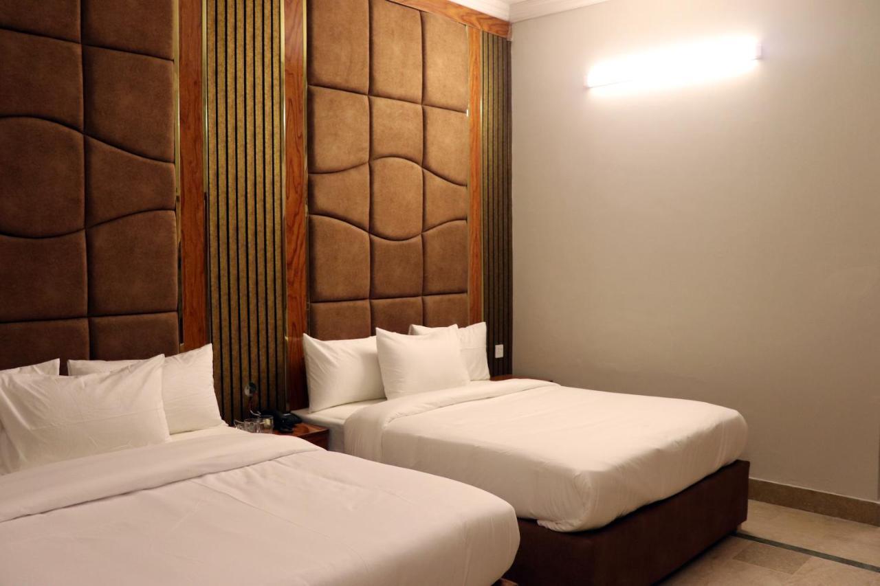 Hayat Grand Guest House 이슬라마바드 외부 사진